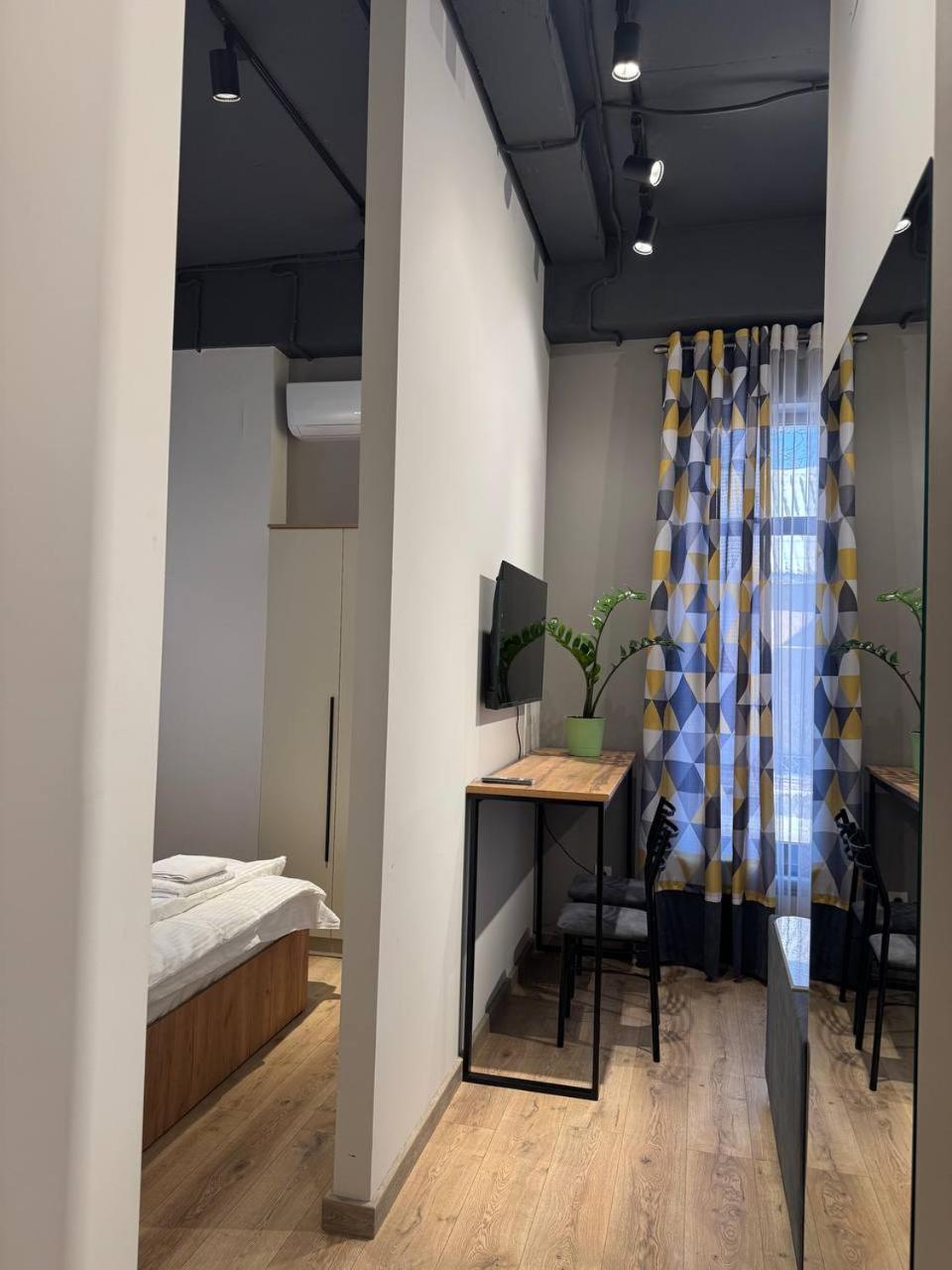 Muras Hostel Biszkek Zewnętrze zdjęcie